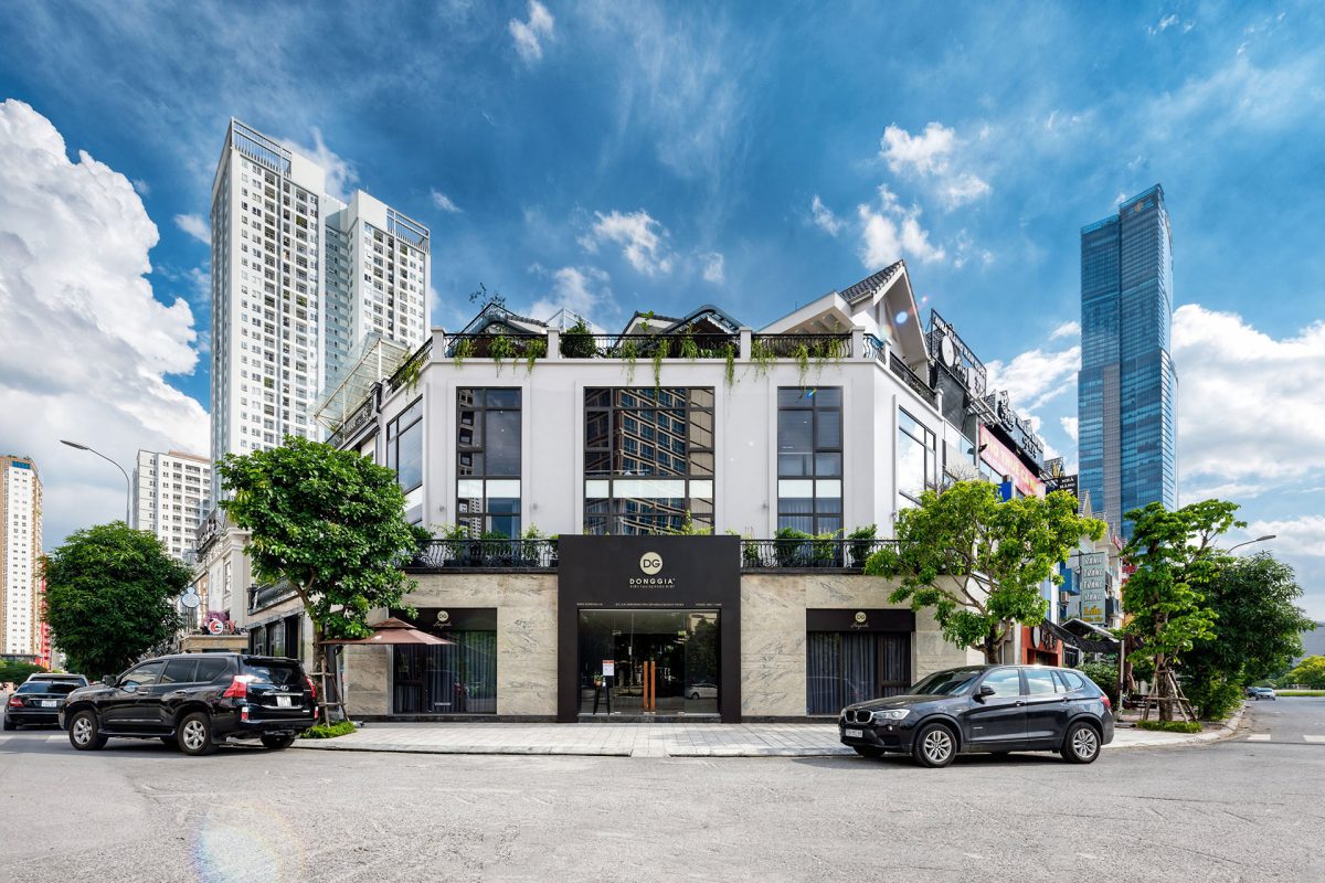 Phân Phối Sản Phẩm Ô Tô