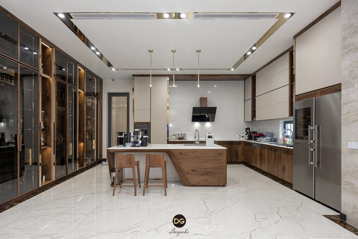 Phân Phối Sản Phẩm Ô Tô