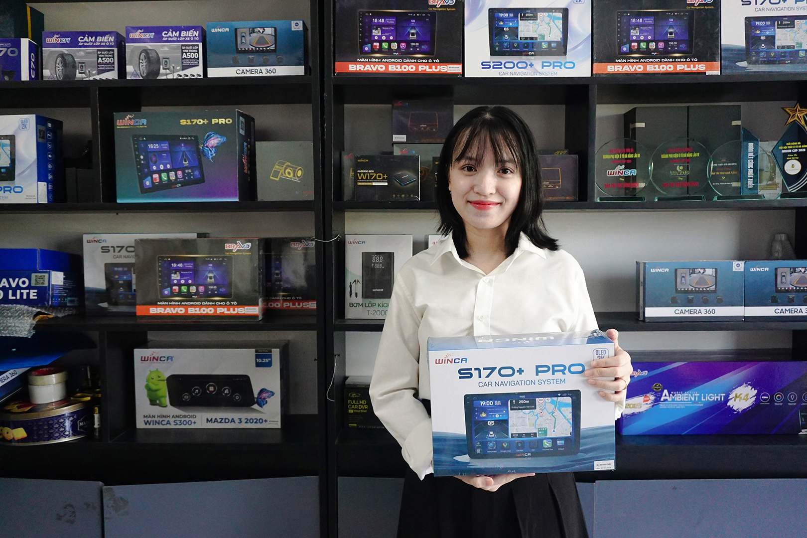 Phân Phối Sản Phẩm Ô Tô