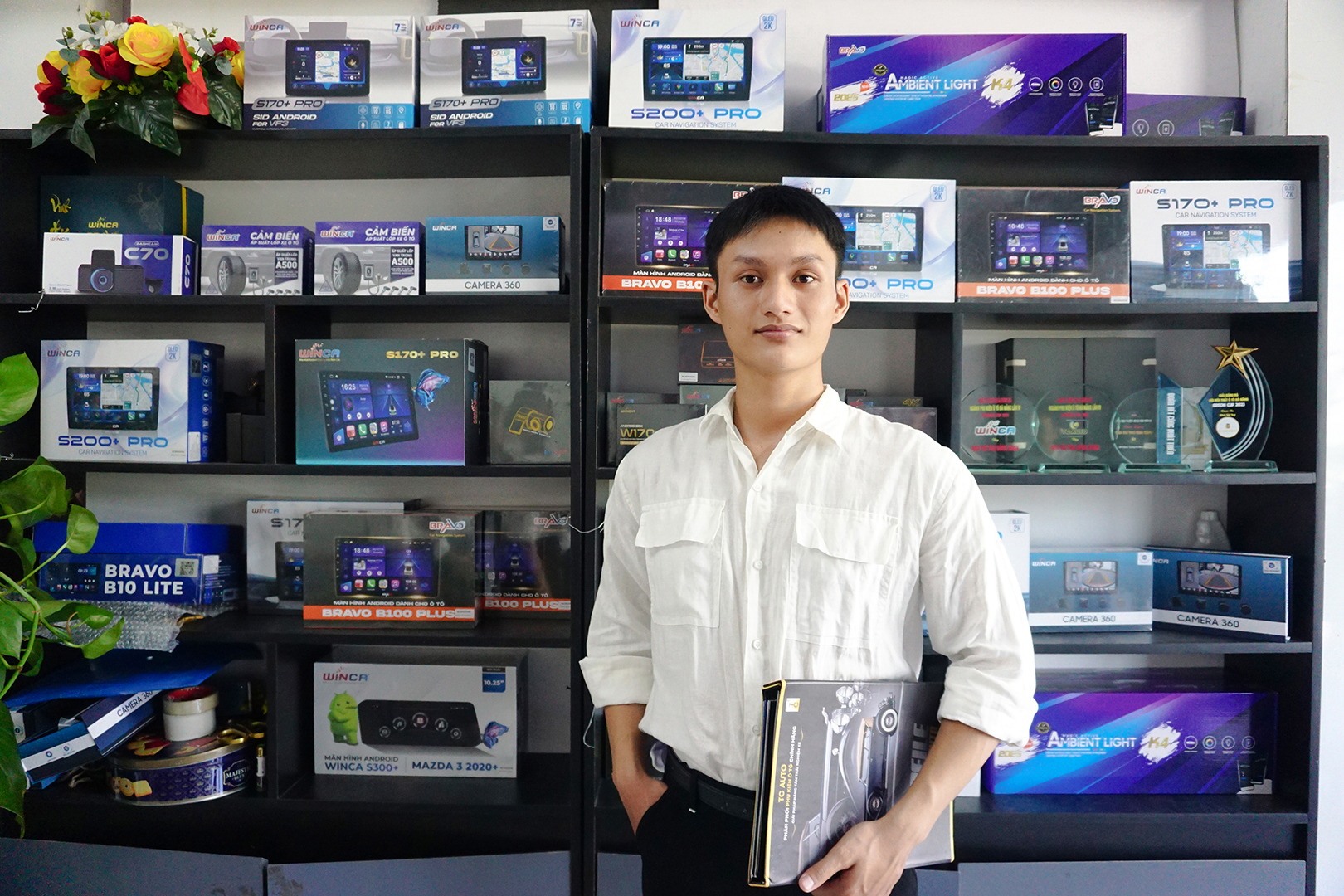 Phân Phối Sản Phẩm Ô Tô