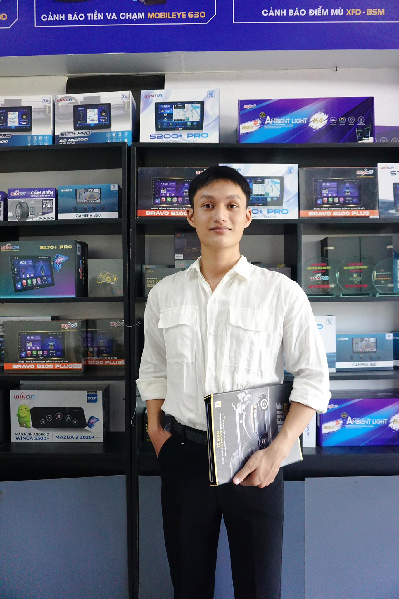 Phân Phối Sản Phẩm Ô Tô