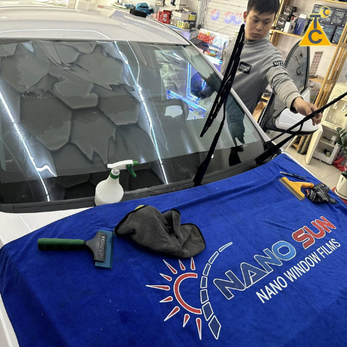 Đội ngũ kĩ thuật viên tay nghề cao, được đào tạo liên tục