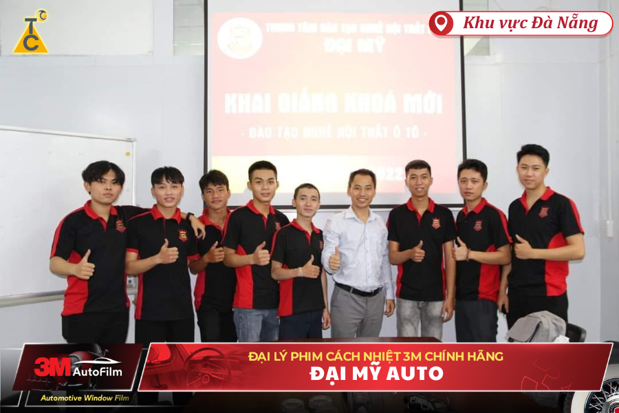 Đội ngũ kĩ thuật viên được đào tạo liên tục