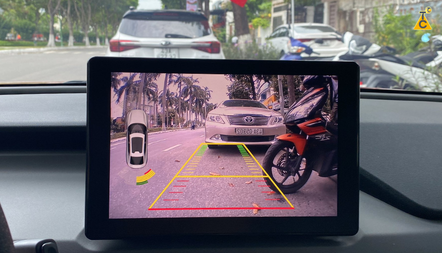 Hỗ trợ hiển thị video từ camera lùi