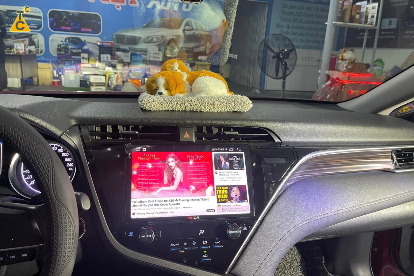 Giải trí đa phương tiện như máy tính bảng cao cấp