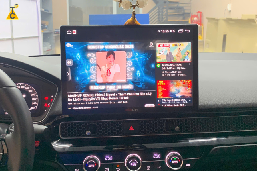 Giải trí siêu đỉnh cao với màn hình vô cực