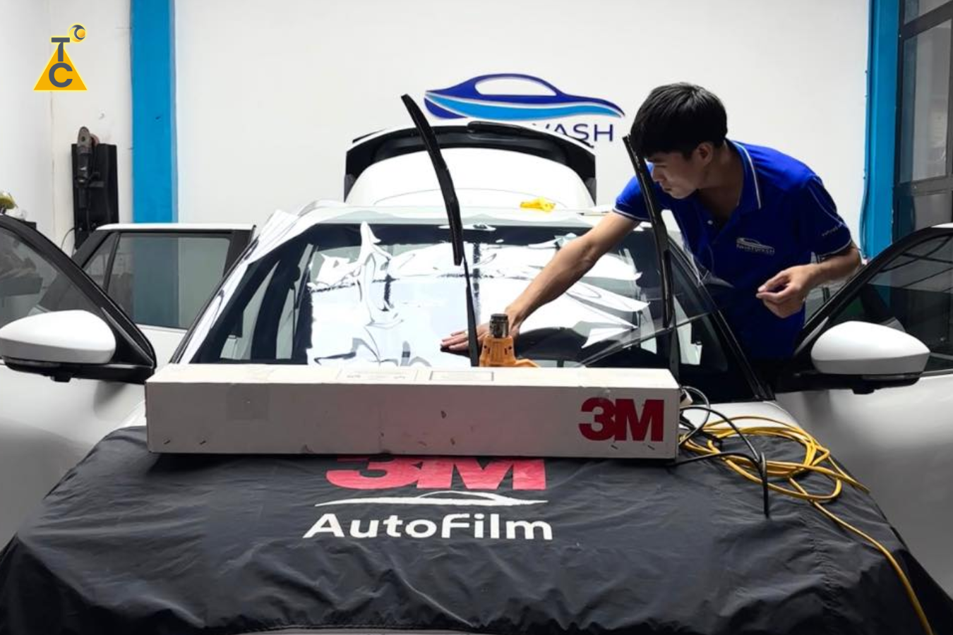 Dán phim cách nhiệt 3M Crystaline cho Toyota Cross