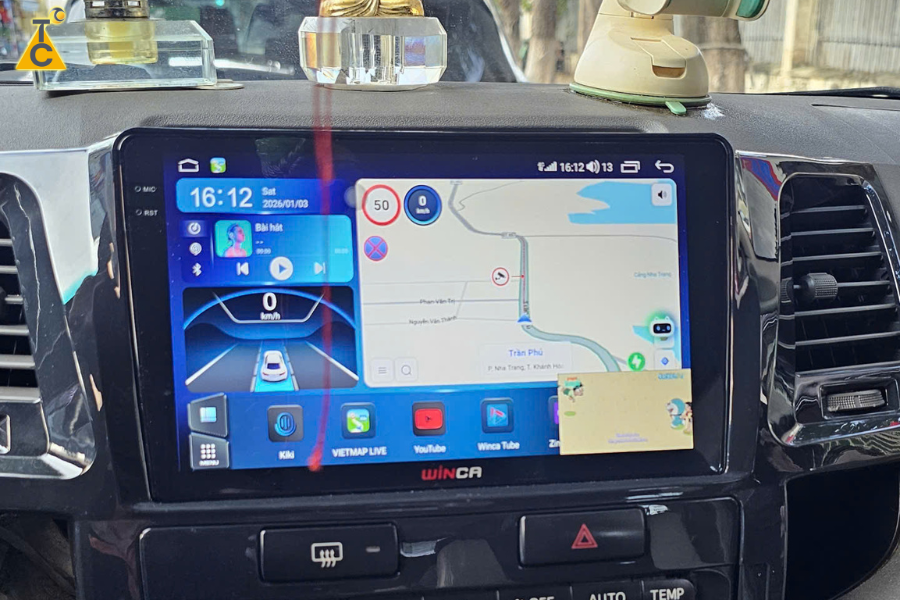 Hình ảnh QLED 2K sắc nét lột xác nội thất Altis