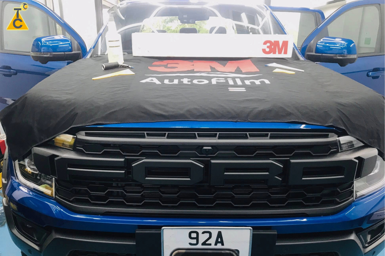 Phim cách nhiệt 3M Crystalline cho Ford Raptor 2025