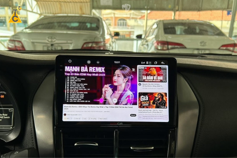 Màn hình Winca S300 Pro hiển thị Youtube sắc nét trên xe Toyota Vios