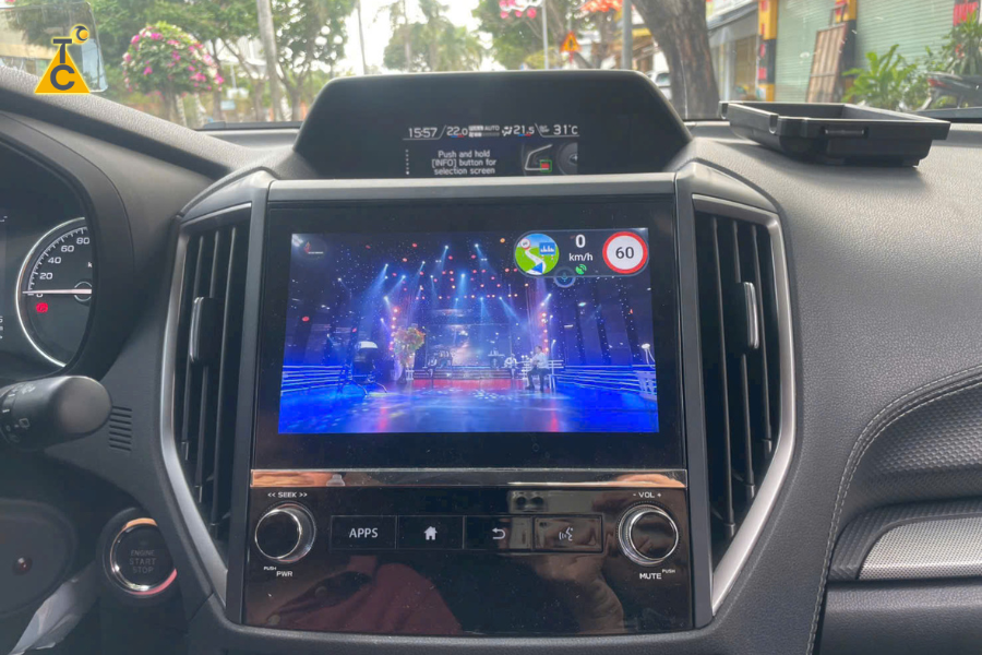 Màn hình xe Subaru Forester hiển thị Youtube sắc nét qua Android Box Winca W200+