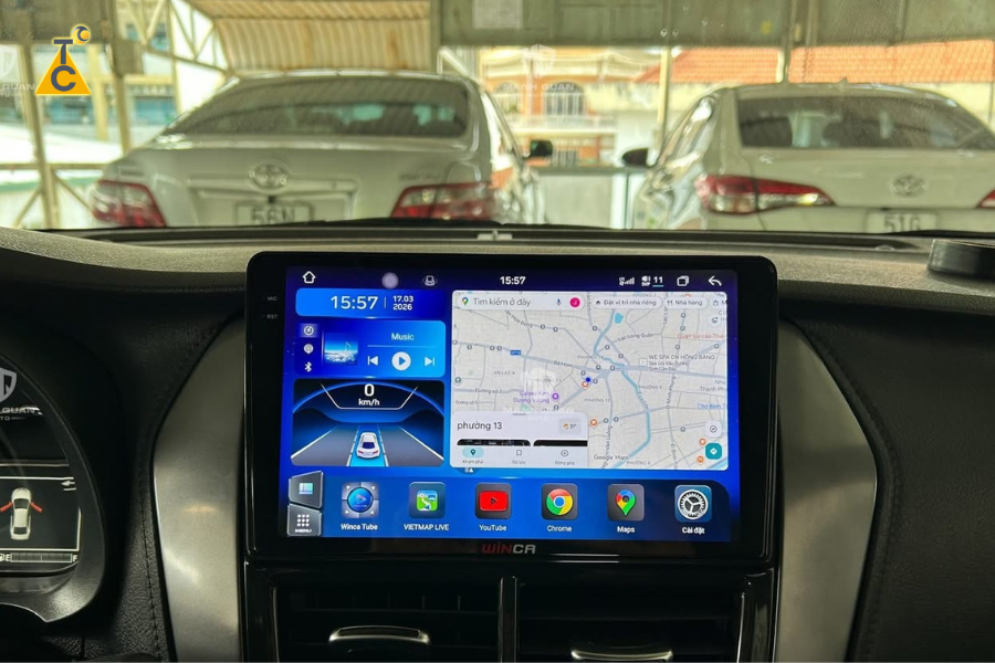 Màn hình Winca S300 Pro hiển thị bản đồ dẫn đường sắc nét trên xe Toyota Vios